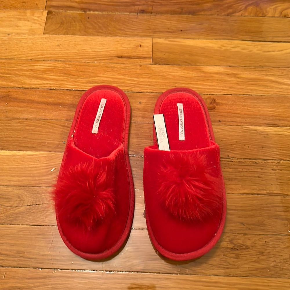 Victoria Secret Red Slippers. New with Tag